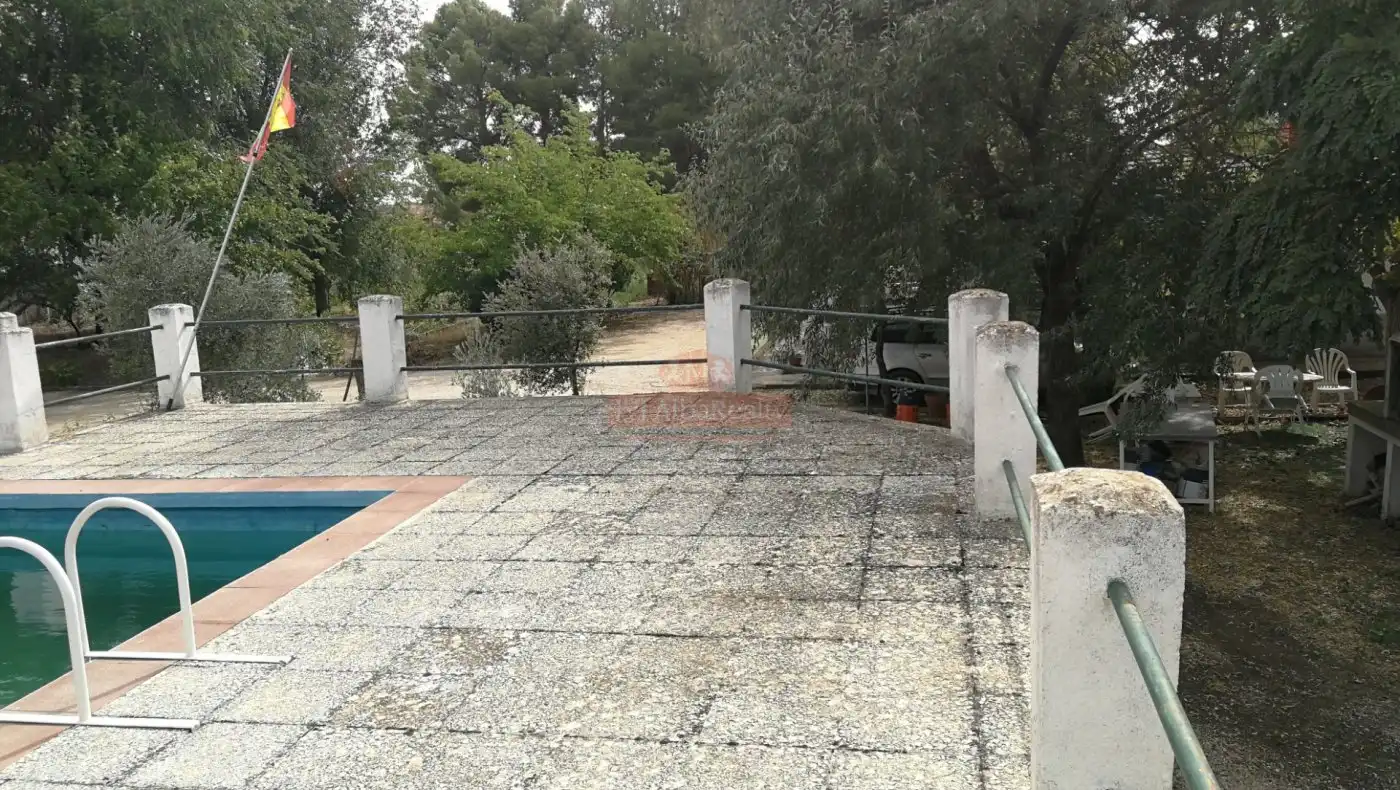 Schwimmbecken von Haus oder Chalet zum Verkauf in Albacete mit Abstellraum und Balkon
