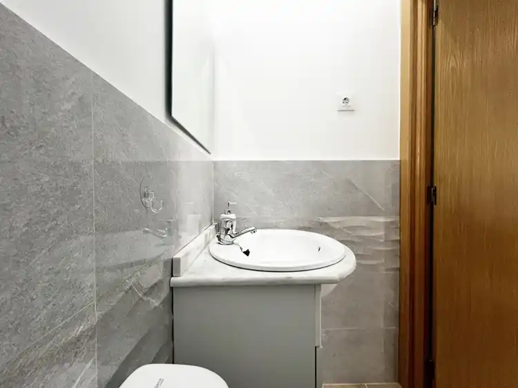 Baño de Piso de alquiler en Madrid con Aire acondicionado, Calefacción y Parquet