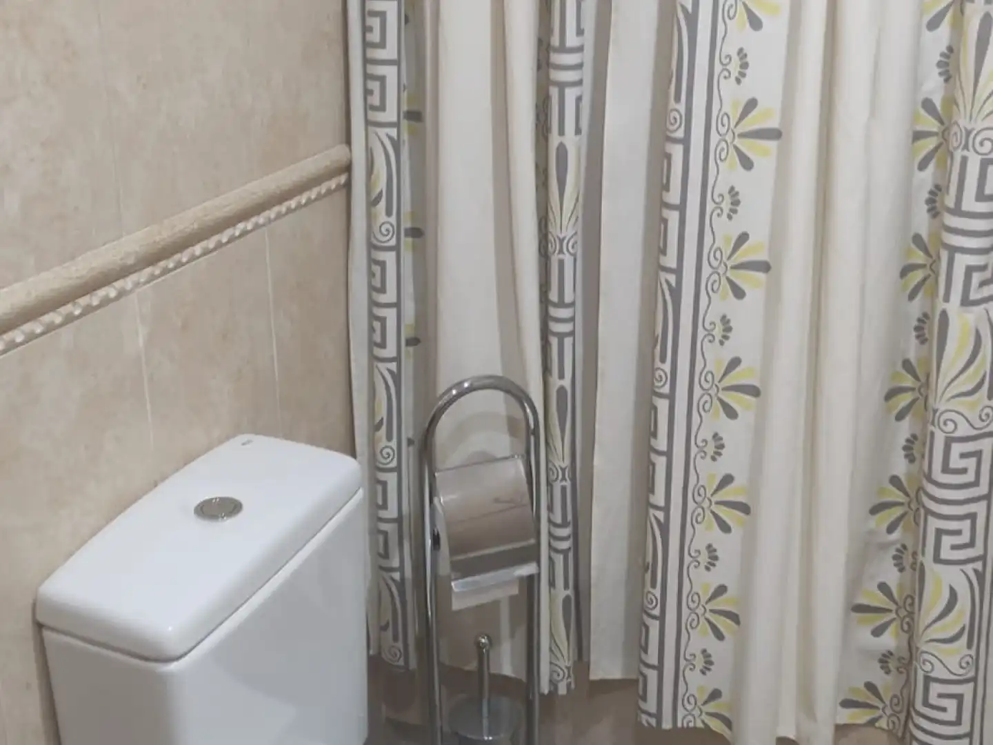 Badezimmer von Wohnung zur Miete in Sur