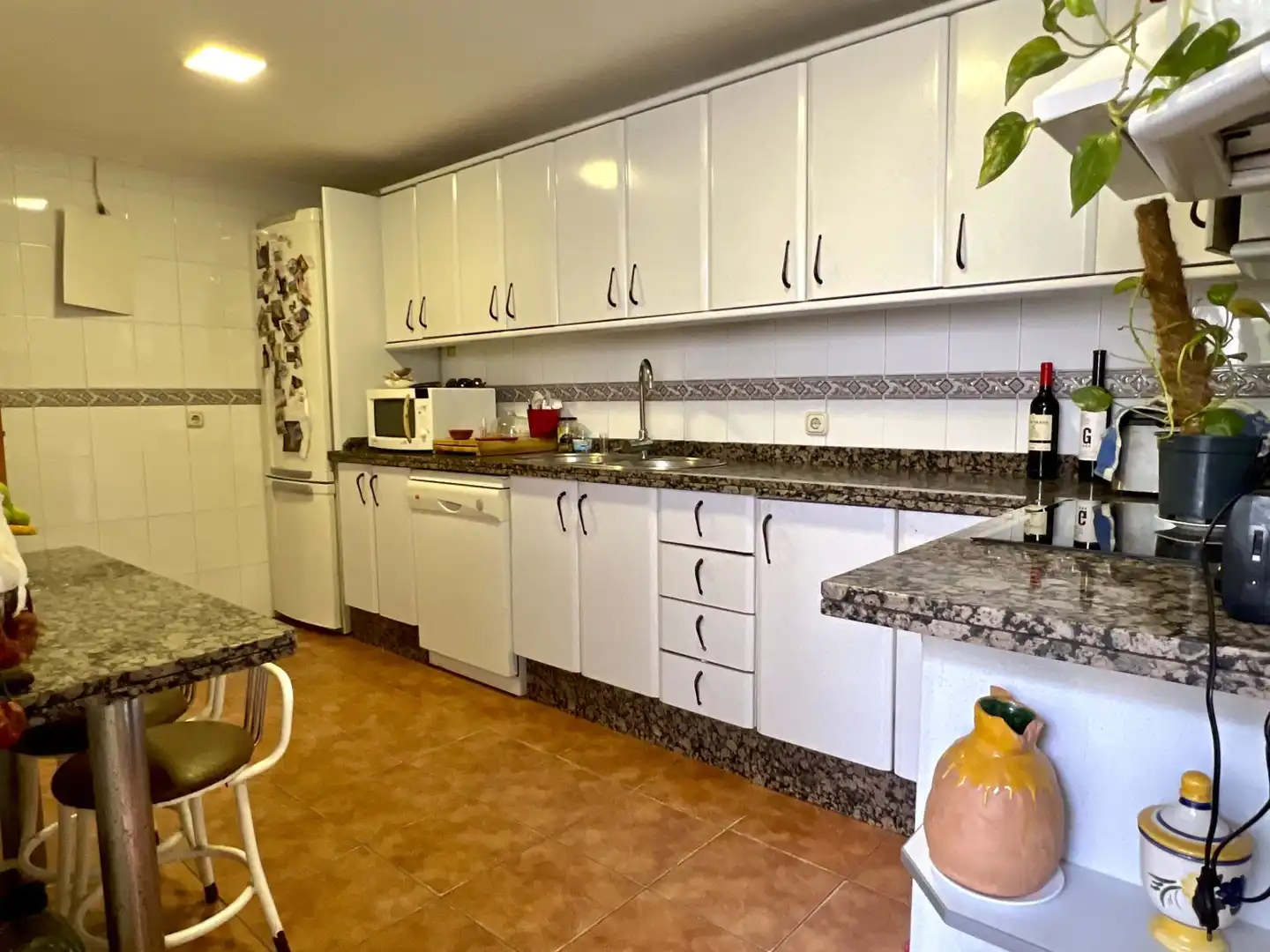 Cuina de Casa o xalet en venda en Sevilla amb Aire condicionat i Traster