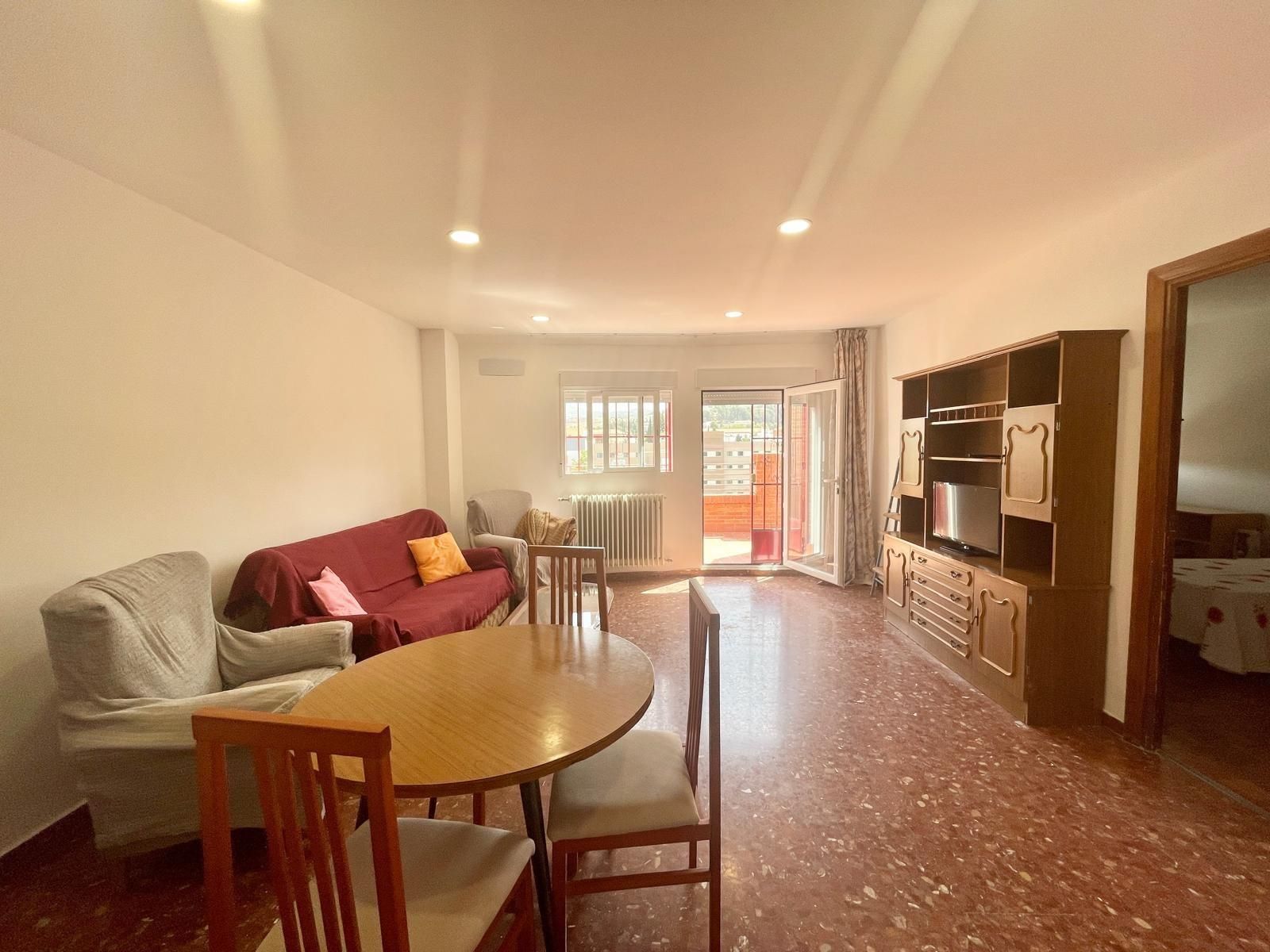 Living room of Flat to rent in  Granada Capital  with Heating and Terrace