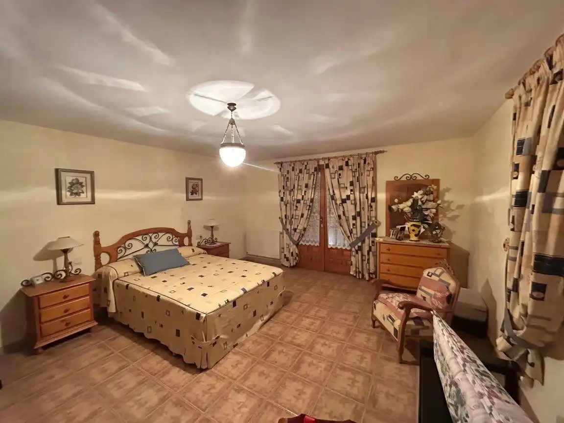 Country homes for sale in 0, Cascante