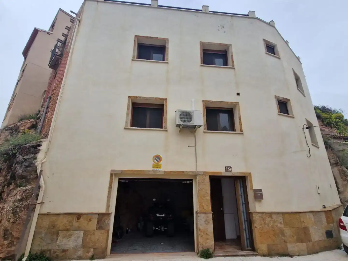 Vista exterior de Casa o xalet en venda en Bogarra amb Aire condicionat i Balcó