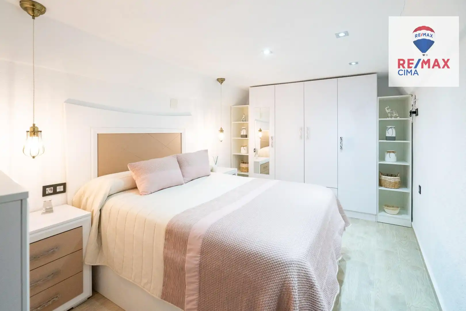 Habitación de Casa o chalet en venta en Castilléjar con Terraza, Amueblado y Balcón