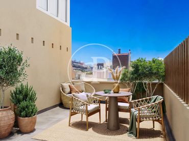 Appartamento con balcone in vendita a Carrer del Comte Borrell