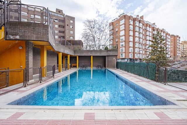 Piso en Venta en Calle del Concejal Francisco José Jiménez Martín en Lucero