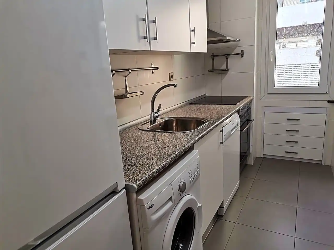 Küche von Wohnung zur Miete in Madrid mit Klimaanlage, Heizung und Gemeinschaftspool