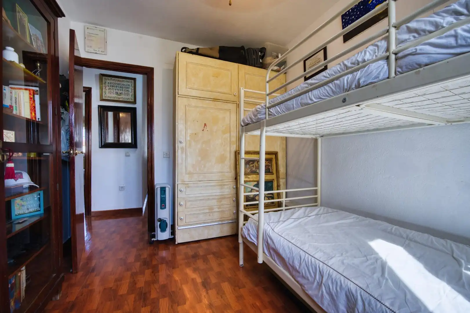 Habitación de Casa adosada en venta en Mairena del Aljarafe con Aire acondicionado, Terraza y Trastero