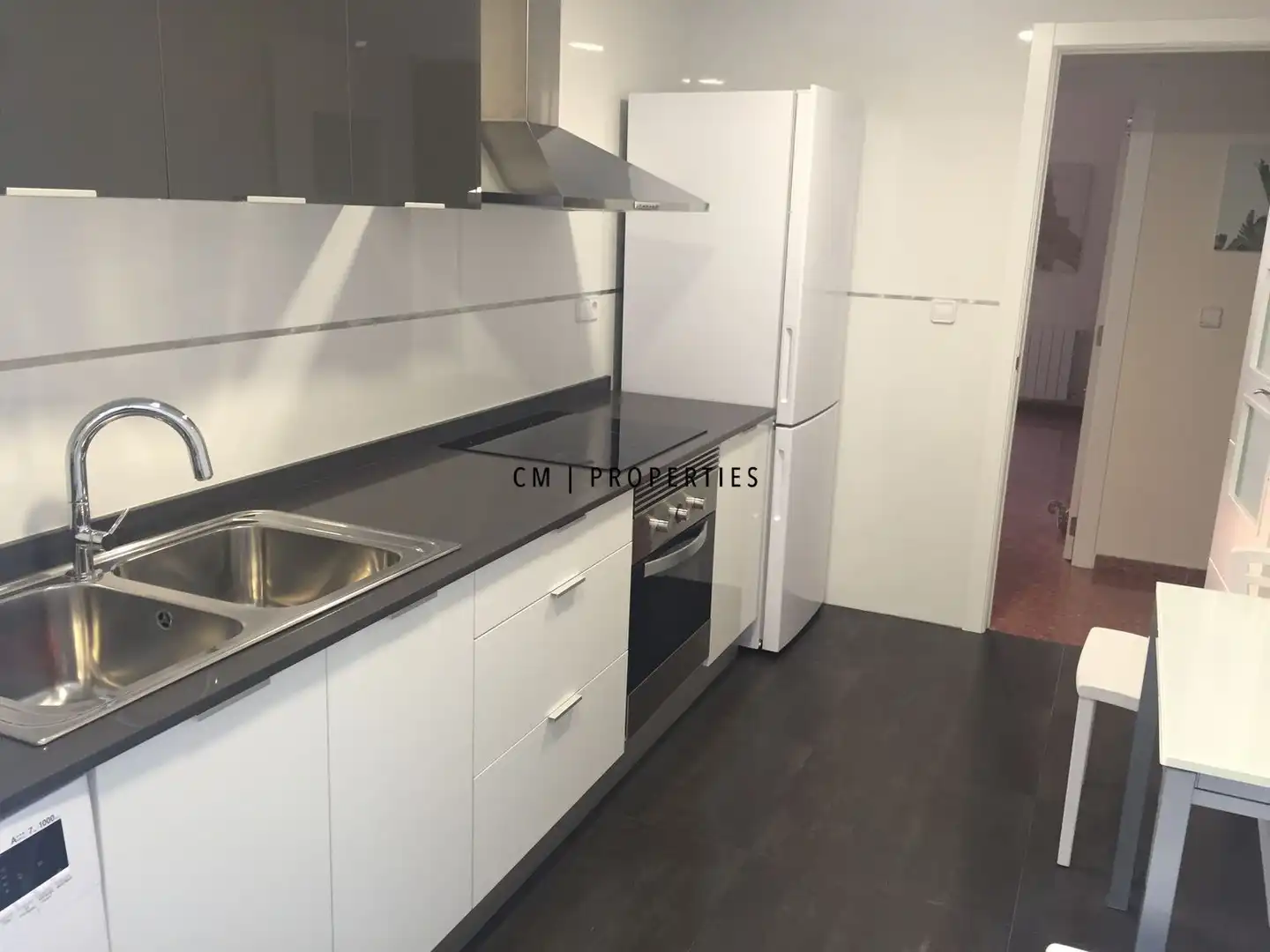Cuina de Pis de lloguer en Valencia amb Aire condicionat, Calefacció i Terrassa