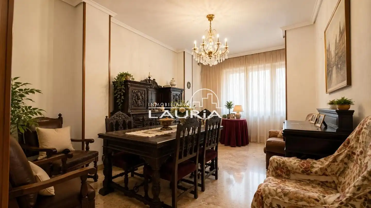 Vista exterior de Piso en venta en Valencia con Terraza
