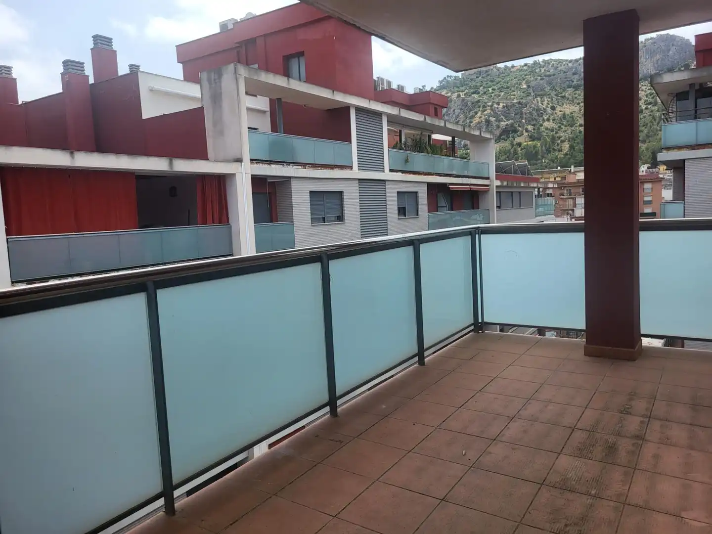 Ático con ascensor en venta en Calle REINA
