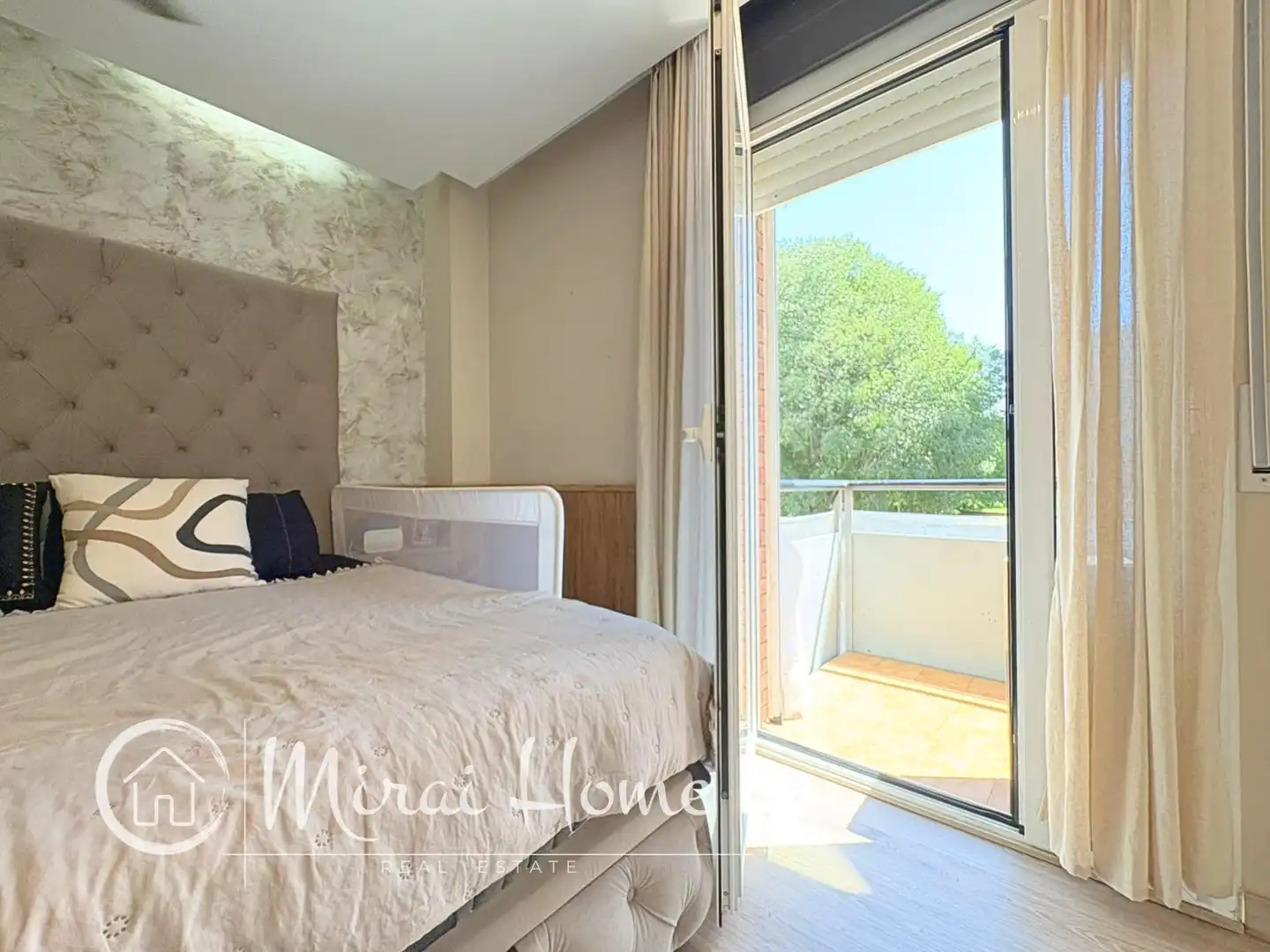 Bedroom of Flat for sale in Montornès del Vallès  with Air Conditioner, Heating and Parquet flooring