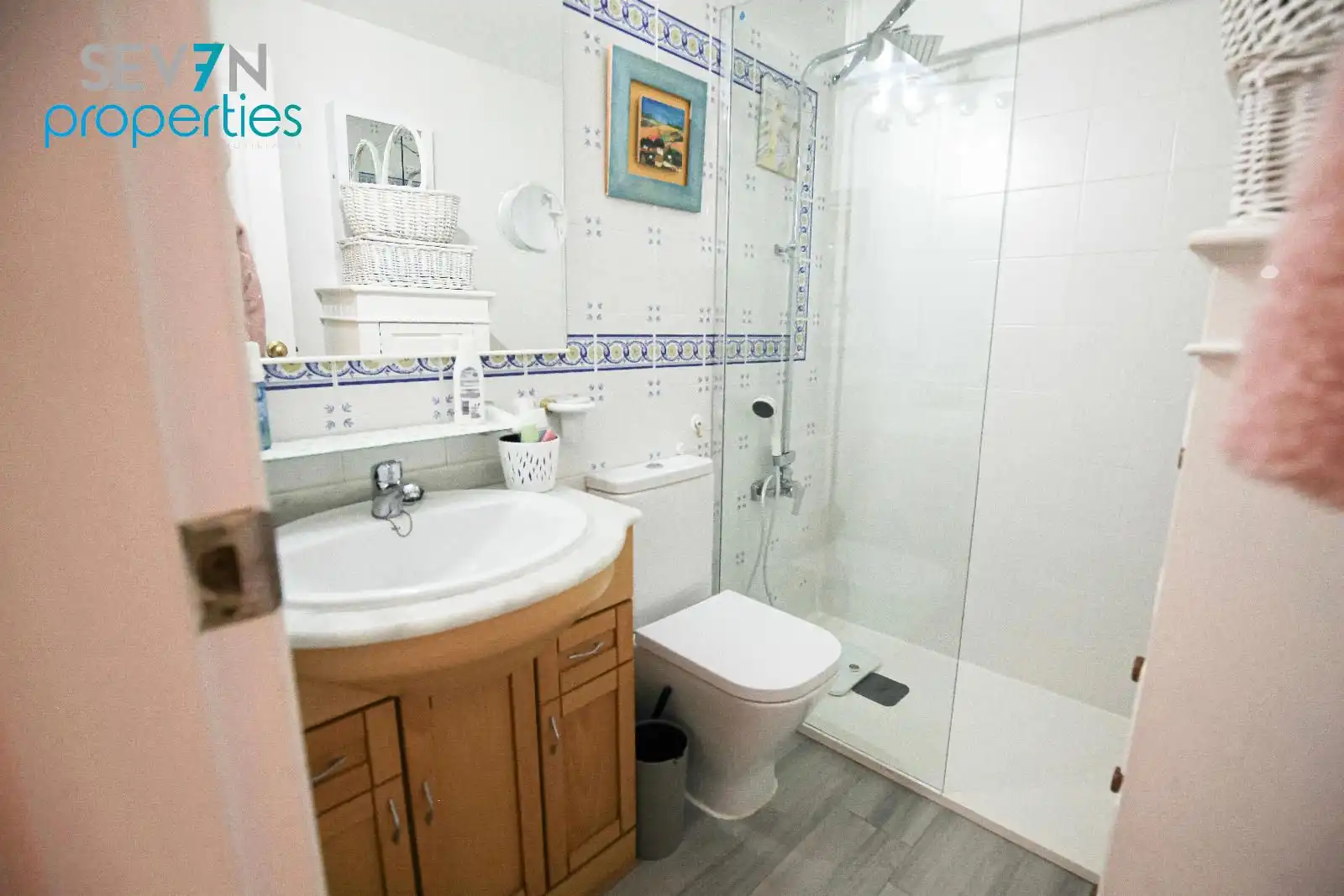 Baño de Casa adosada en venta en Alicante / Alacant con Aire acondicionado, Calefacción y Piscina