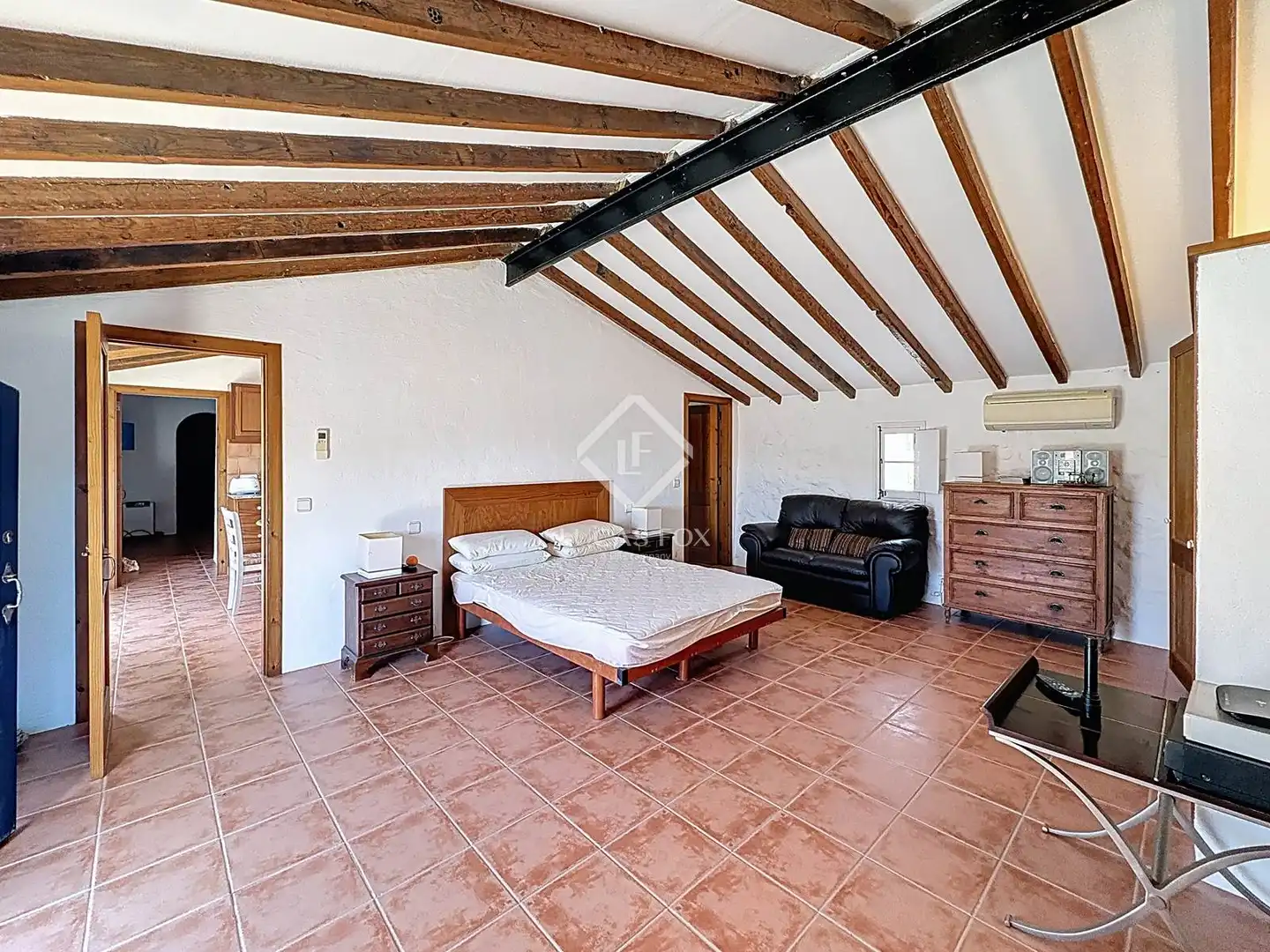 Habitación de Finca rústica en venta en Es Castell con Aire acondicionado, Calefacción y Jardín privado