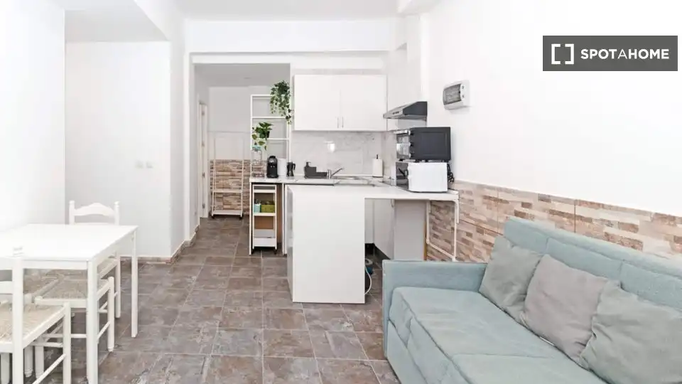 Kitchen of Flat for rent in Valencia  with Air Conditioner, Heating and Furnished