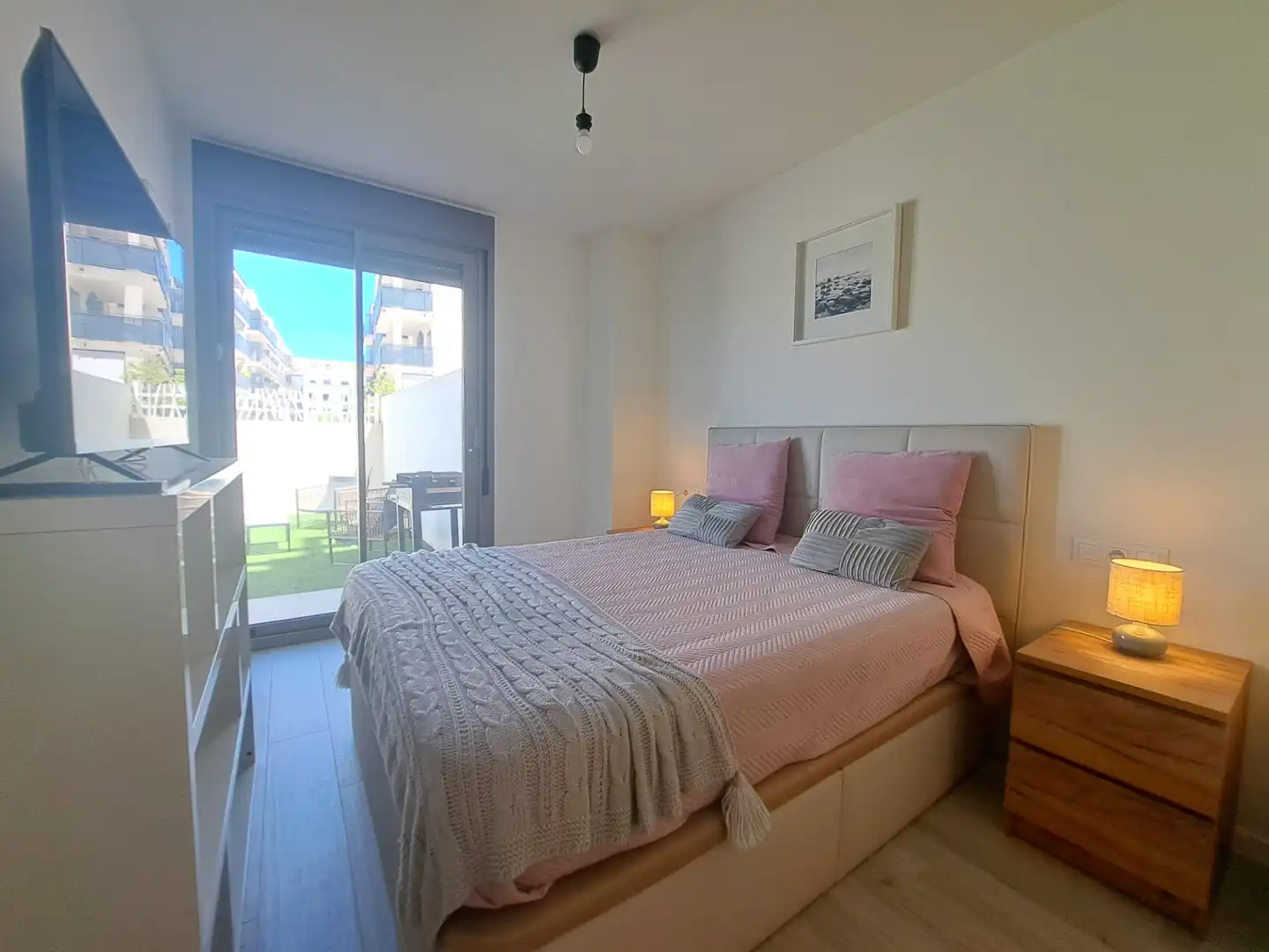 Habitación de Apartamento en venta en Dénia con Aire acondicionado, Calefacción y Jardín privado