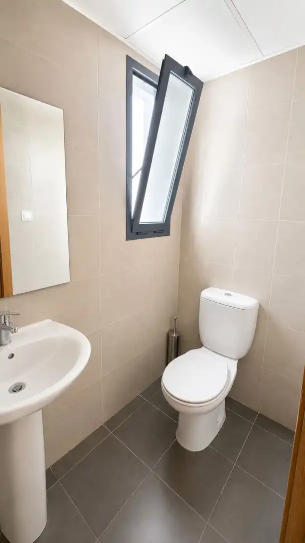 Baño de Ático de alquiler en Oeste