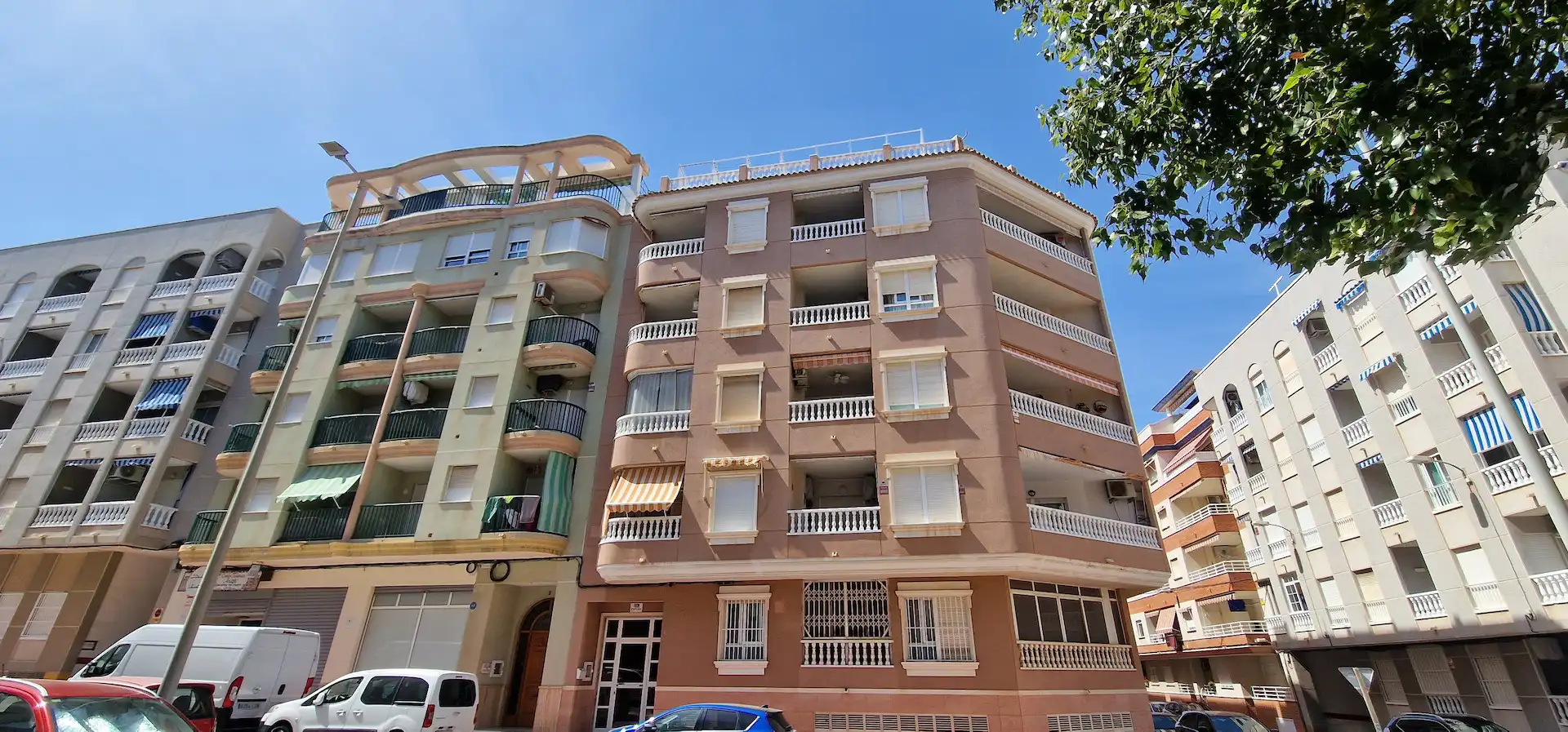 Vista exterior de Apartament de lloguer en Guardamar del Segura amb Aire condicionat, Calefacció i Moblat