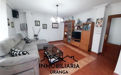 Living room of Flat for sale in Castro-Urdiales  with Heating, Terrace and Storage room