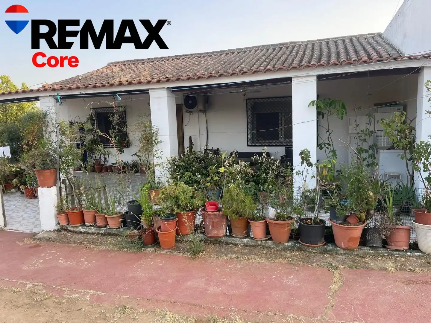 Vista exterior de Casa o xalet en venda en Mérida amb Aire condicionat, Jardí privat i Terrassa