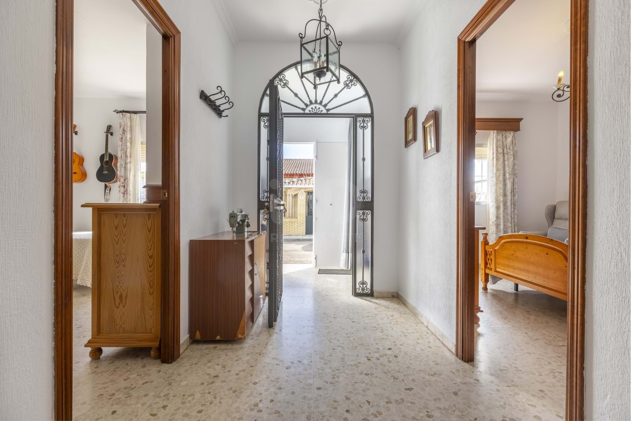 Building for sale in Guillena