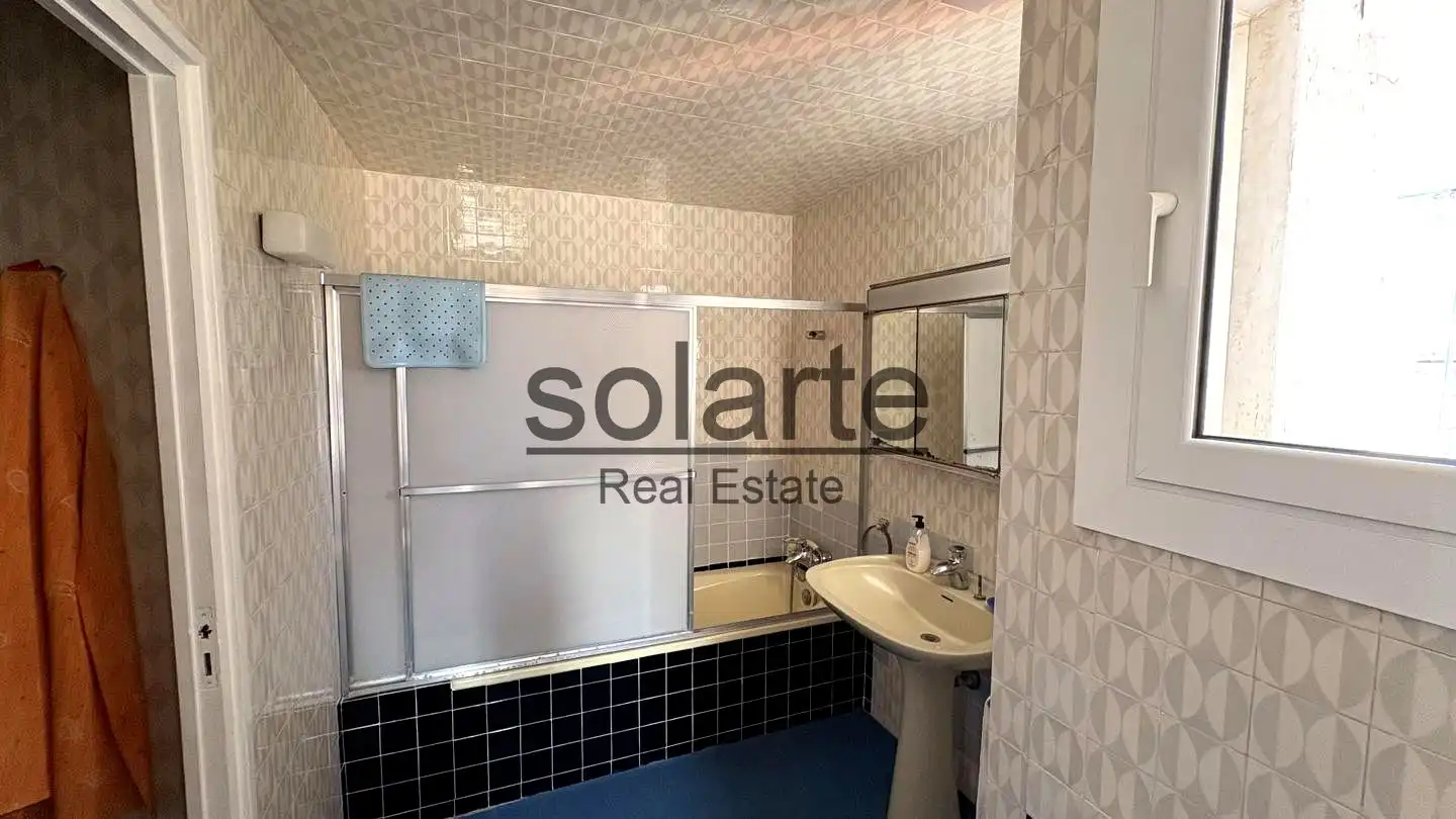 Baño de Edificio en venta en L'Hospitalet de Llobregat