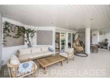 Ático con piscina en venta en Can Girona - Terramar - Vinyet