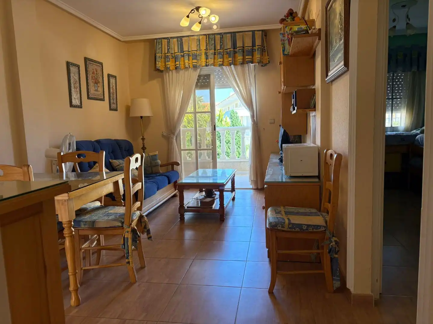 Sala d'estar de Pis en venda en Torrevieja amb Terrassa, Piscina i Balcó
