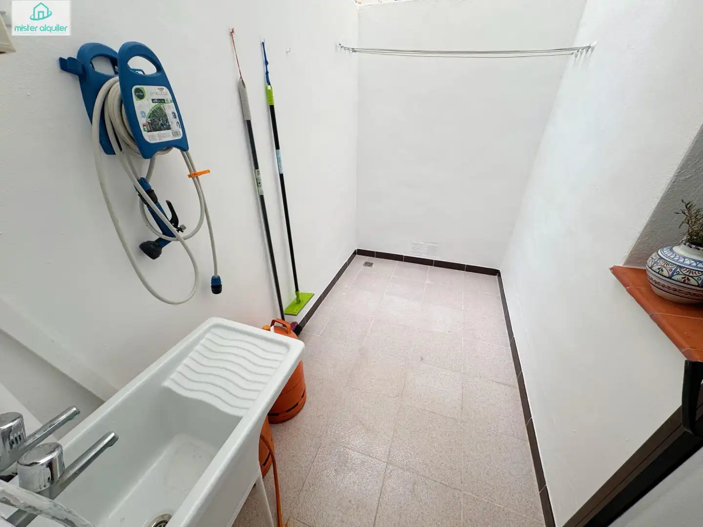 Bungalow con terrazza in affitto a Calle ALBAYNA 3, imagen 52