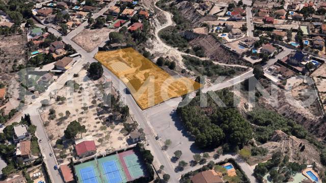 Terreno industrial en Venta en Avenida de los Castaños, 15 en Altorreal - El Chorrico