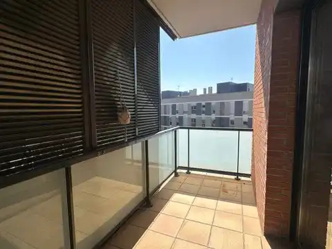 Dachboden zur Miete in Carrer de Jaume de Montcorb, Turó de Can Mates
