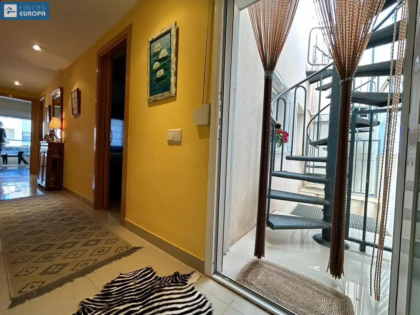 Dachboden zum Verkauf in Salou mit Klimaanlage, Privatgarten und Terrasse