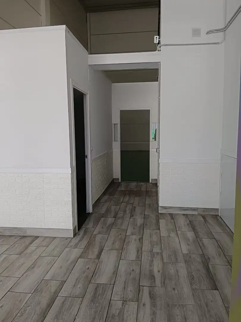 Nave industrial de alquiler en Arroyomolinos (Madrid) con Calefacción