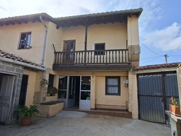House with balcony for sale in Fresnedo - BO FRESNEDO 21