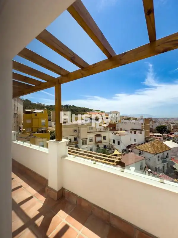 Flat with balcony for sale in Calle Escalerilla, imagen 3