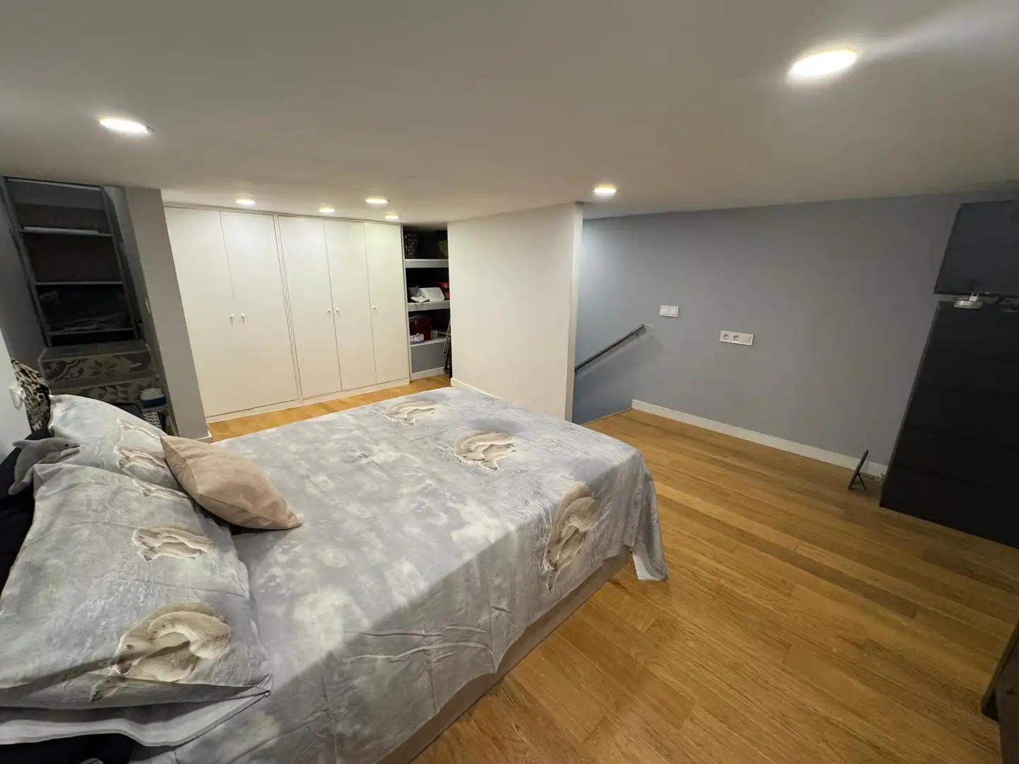 Planta baja en venta en L'Hospitalet de Llobregat con Aire acondicionado