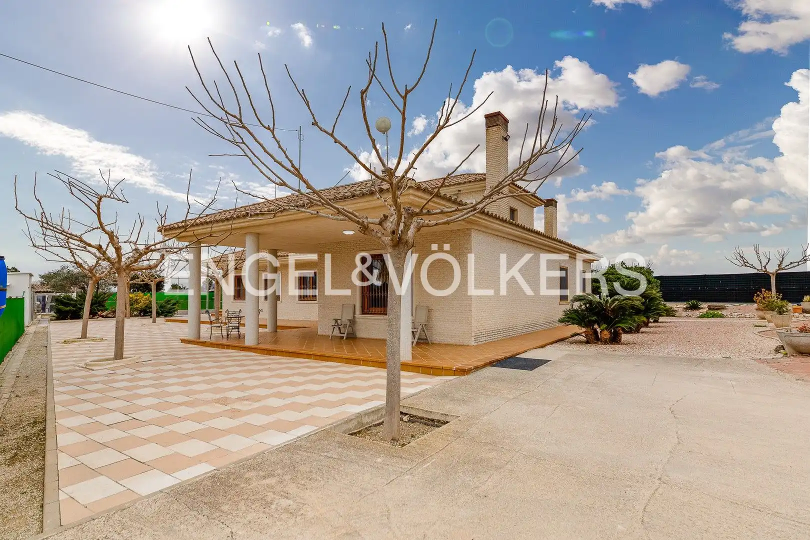 Vista exterior de Finca rústica en venda en Almoradí amb Aire condicionat, Calefacció i Jardí privat