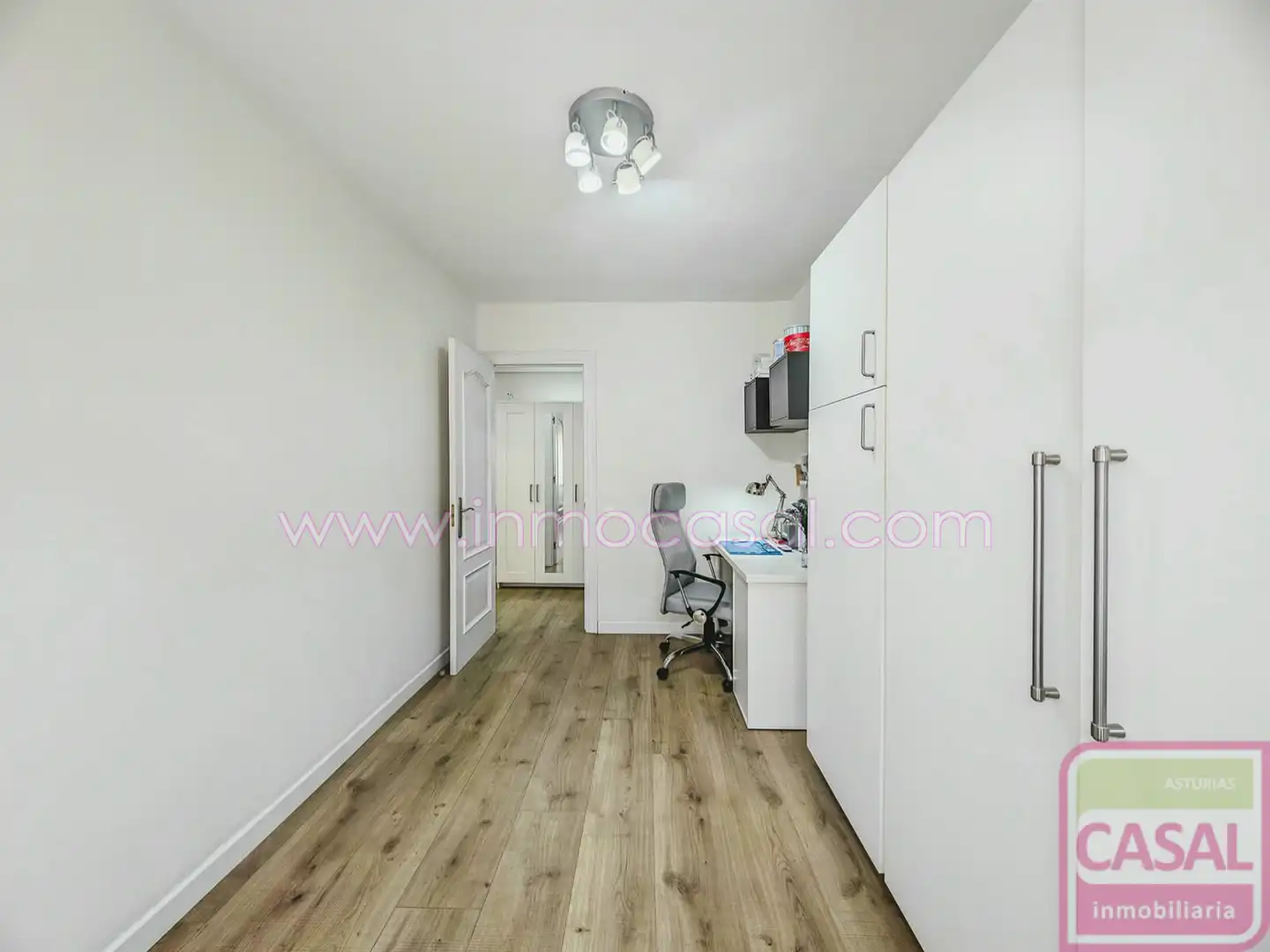 Piso en venta en Gijón  con Calefacción y Trastero