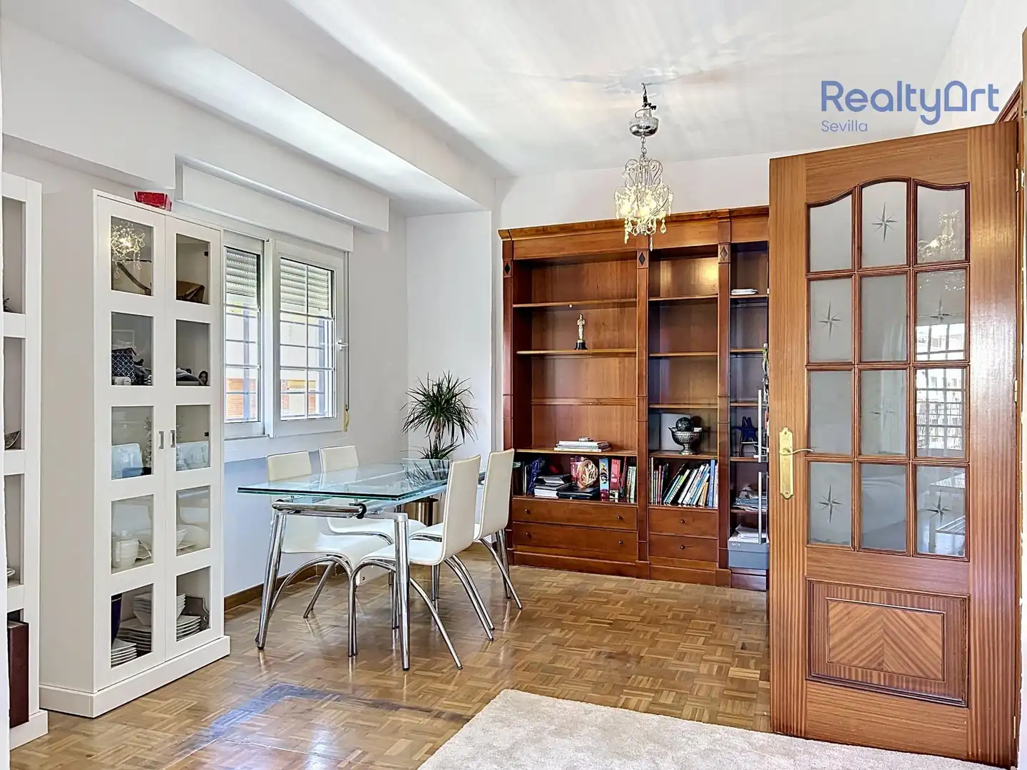 Comedor de Piso en venta en Sevilla con Aire acondicionado, Parquet y Terraza