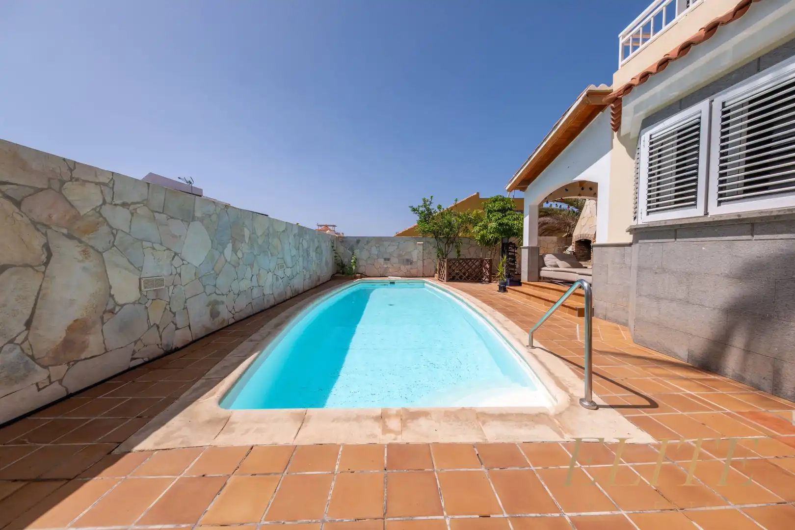 Piscina de Casa adosada en venda en San Bartolomé de Tirajana amb Aire condicionat, Jardí privat i Terrassa