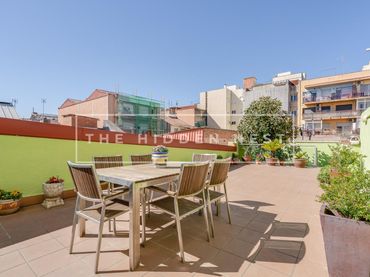 Casa amb balcó en venda a Creu de Barberà - Sector Sud