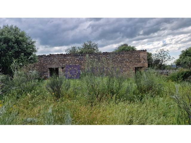 Casa-chalet en Venta en Trujillo