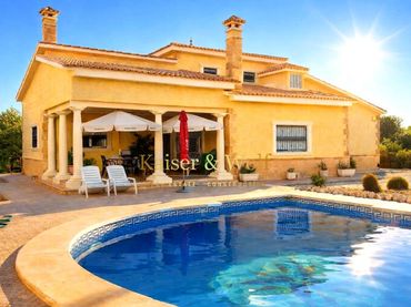 Casa con piscina en venta en De L'Altet 10