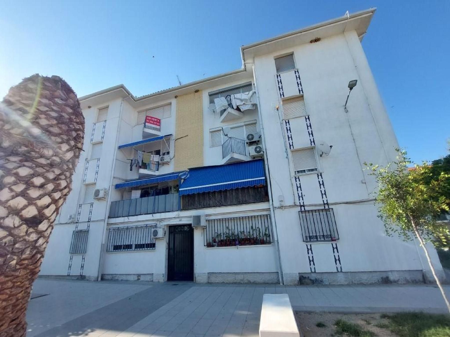 Vista exterior de Pis en venda en Linares