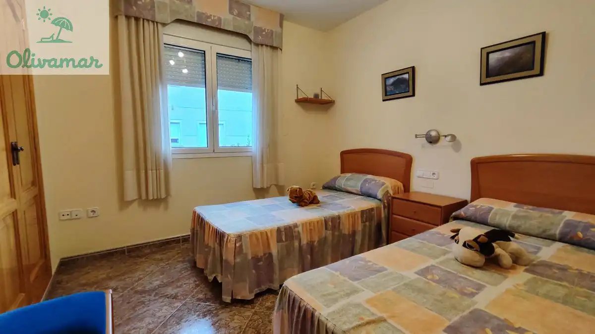 Dormitori de Casa o xalet en venda en Oliva amb Moblat