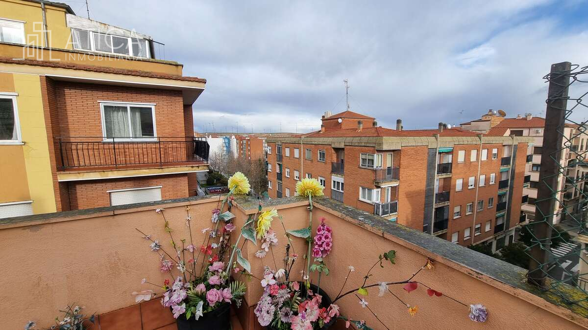 Terrassa de Àtic de lloguer en Salamanca Capital amb Terrassa i Moblat