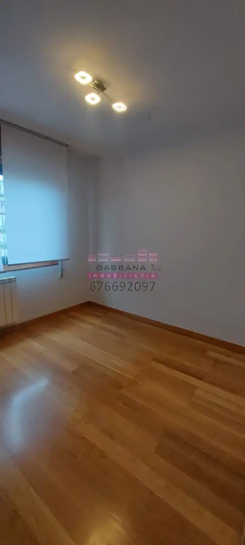 Flat for rent in Rúa de García Barbón, 30, Centro - Areal