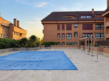 Pis amb piscina de lloguer a Calle Castillo de Belmonte
