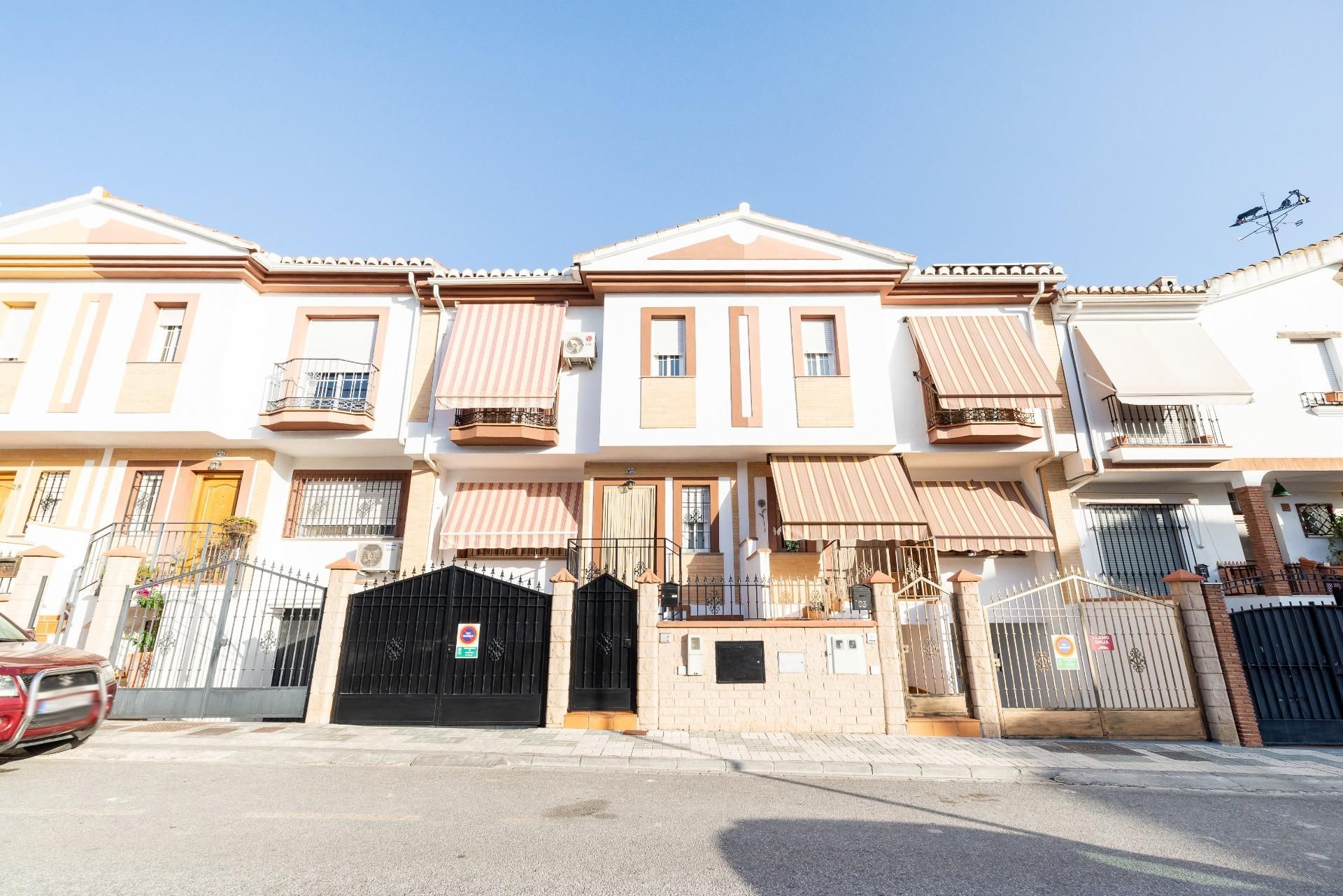 Casa adosada en venda a Calle MARGARITA NELKEN, 33, Maracena