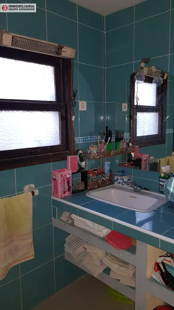 Bany de Casa o xalet en venda en Aspe amb Jardí privat, Terrassa i Traster